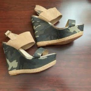 COPY - Betsey Johnson Camouflage Platform Wedges Size 8